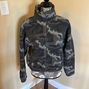 American Eagle Camo full zip jacket